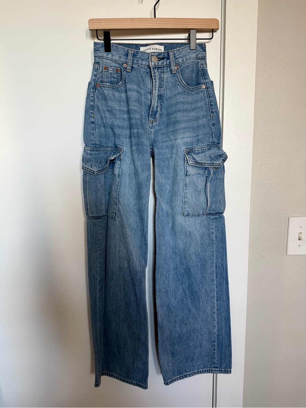 Aritzia Light Blue Wide-Leg Cargo Jeans